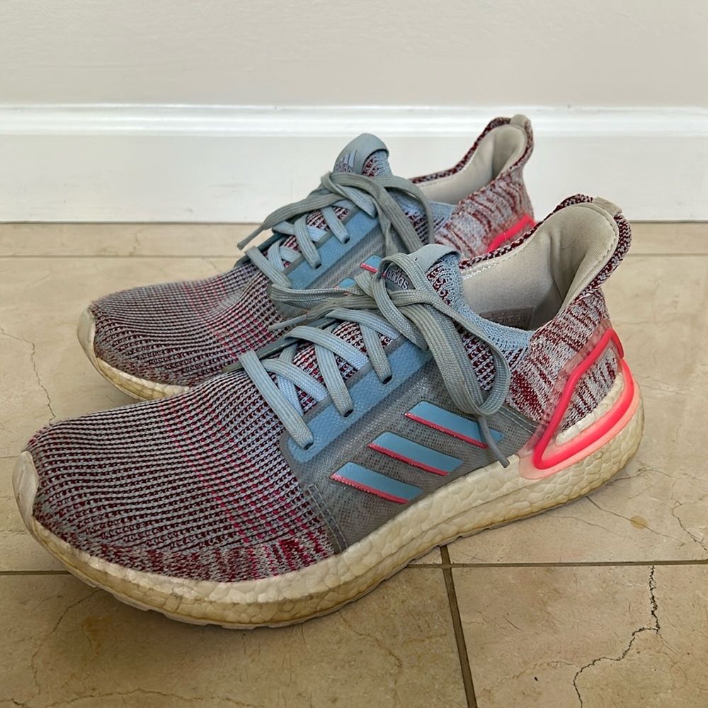 Adidas Ultraboost Women’s 8.5